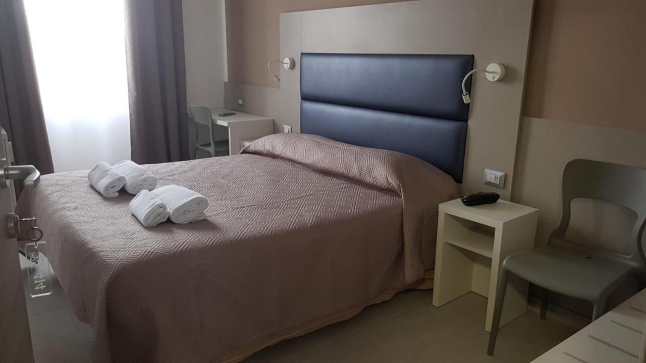 Hotel City 20 Милан Экстерьер фото